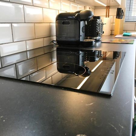 2 Bedroom Private House Near Bedford Town And Train Station Exteriör bild