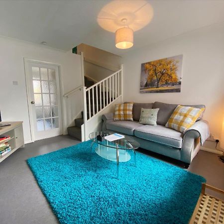 2 Bedroom Private House Near Bedford Town And Train Station Exteriör bild