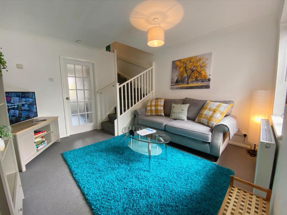 2 Bedroom Private House Near Bedford Town And Train Station Exteriör bild